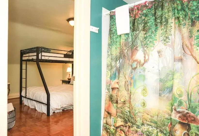 スイート（家族用）, Stone Chalet Bed & Breakfast Inn