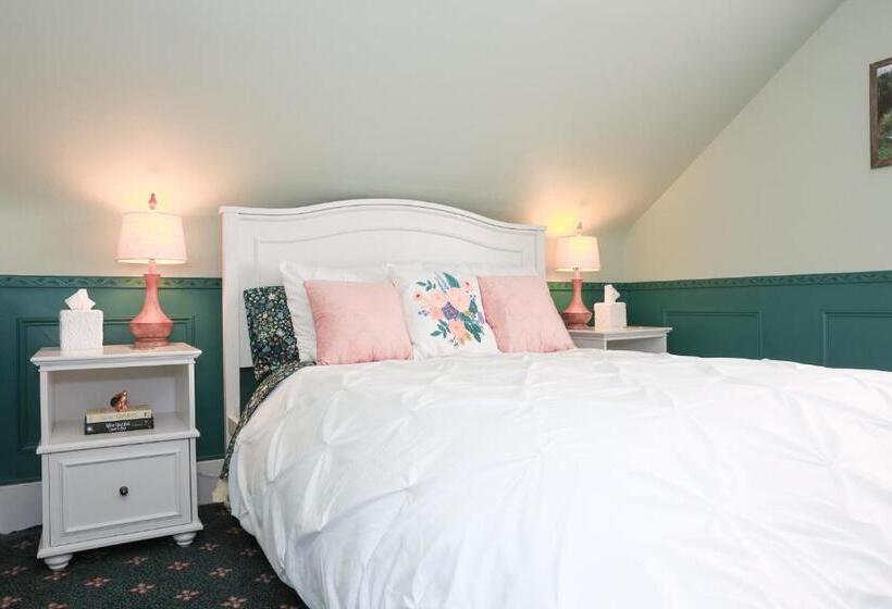 패밀리 스위트, Stone Chalet Bed & Breakfast Inn