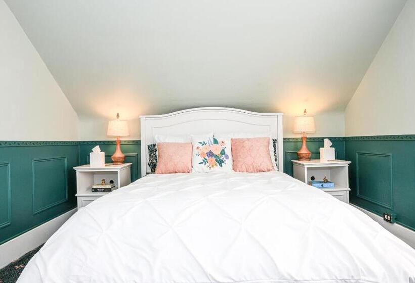 Family Suite, Stone Chalet Bed & Breakfast Inn