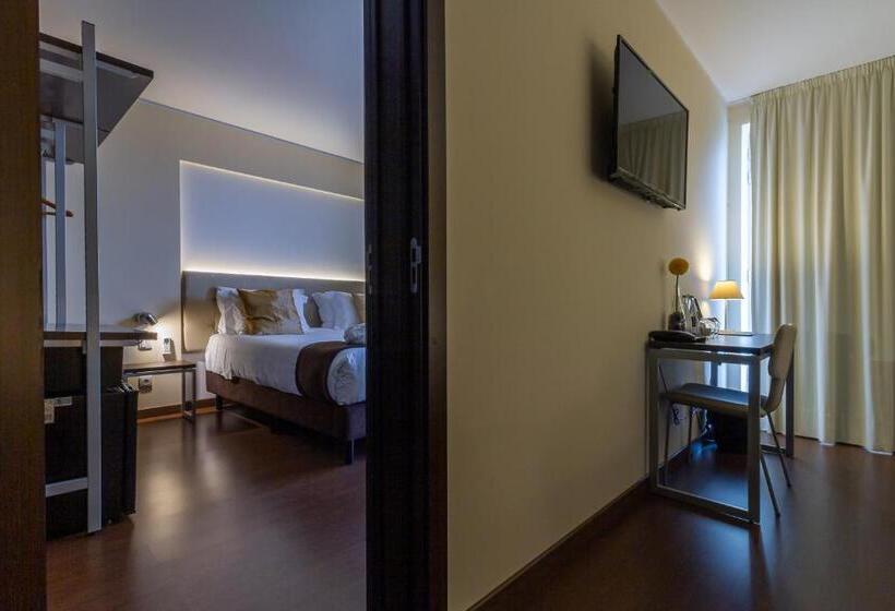 غرفة قياسية مزوَّدة بتراس, In Gold Hotel & Spa