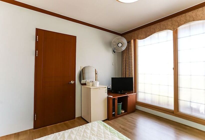 Номер Стандарт, Naksan Crova Condotel