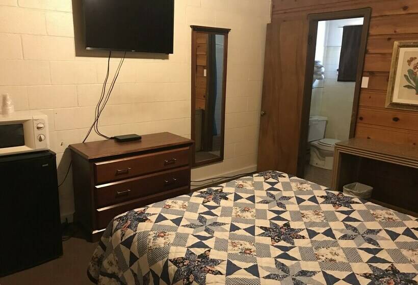 غرفة قياسية, White Pine Motel