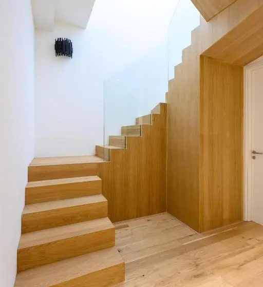 1 Bedroom Penthouse Apartment, 12a, Luxe & Uniek   Bioscoopzaal   Terras   Uitzicht