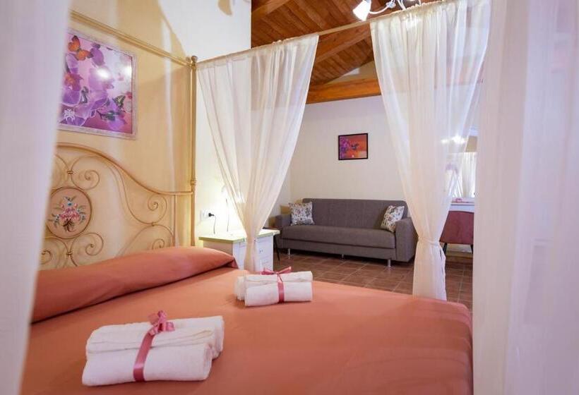 Четырехместный Номер Deluxe, Casa Civitas