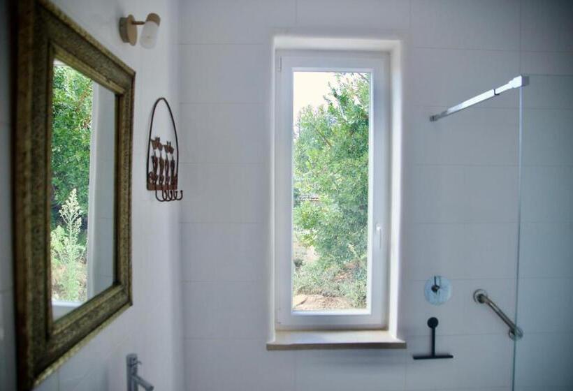 اتاق استاندارد با بالکن, Montalma