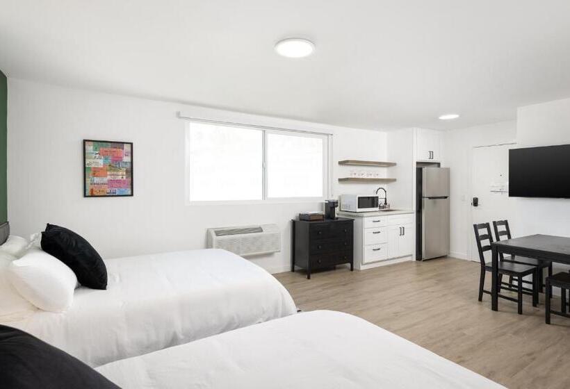 סוויטה משפחתית, Fenix Hotel Hollywood