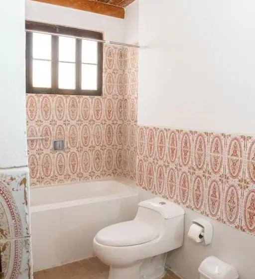 اتاق سوپریور خانوادگی, Hawka