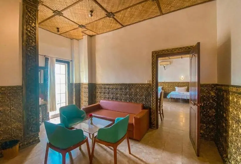 Deluxe-huone, Le Casablanca