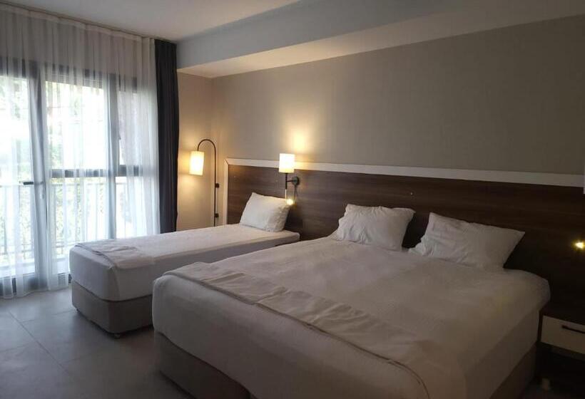 스탠다드 트리플 룸, Lulubay Rooms & Suites