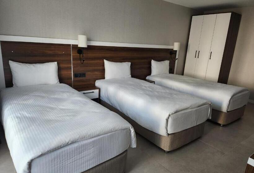 스탠다드 트리플 룸, Lulubay Rooms & Suites