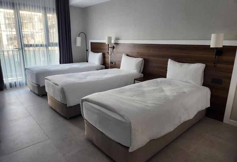 스탠다드 트리플 룸, Lulubay Rooms & Suites