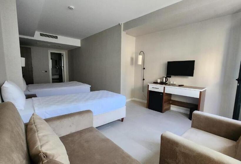 디럭스 스위트, Lulubay Rooms & Suites