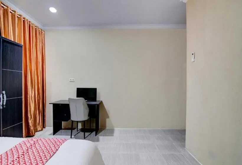 Standard-huone, Oyo 93087 Wisma Apel Syariah