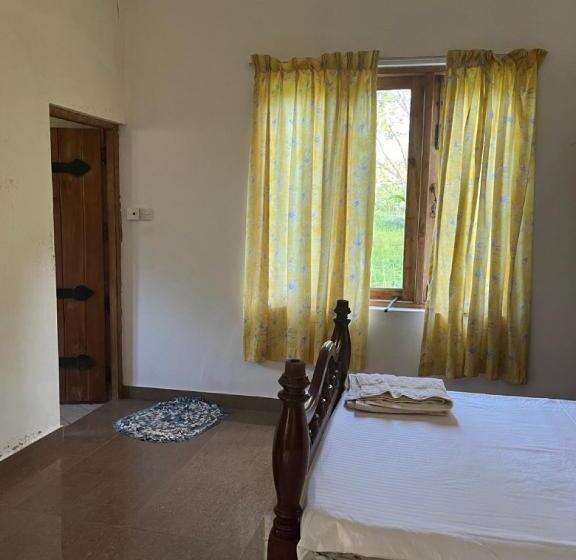 Llit en Habitació Compartida, Rivendell Twisted Tree