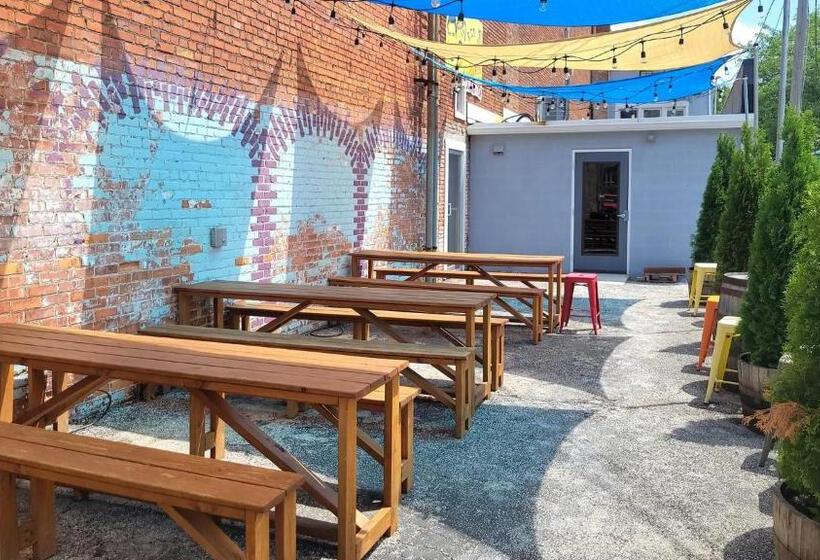 דירת חדר, The Huber The Archive Lofts