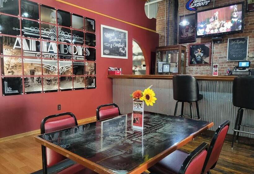 דירת חדר, The Huber The Archive Lofts