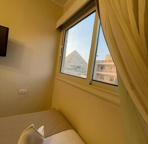 اتاق لوکس, White House Pyramids View