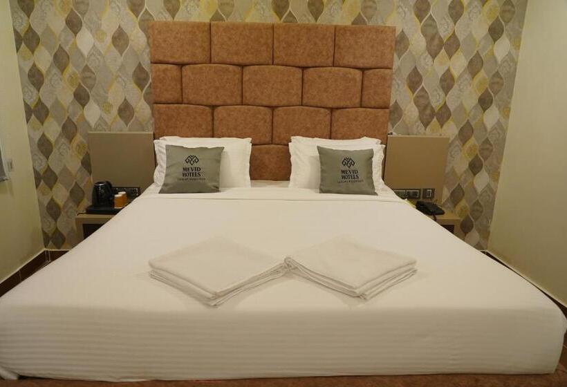 Люкс Кровать Кинг, Mevid Hotels