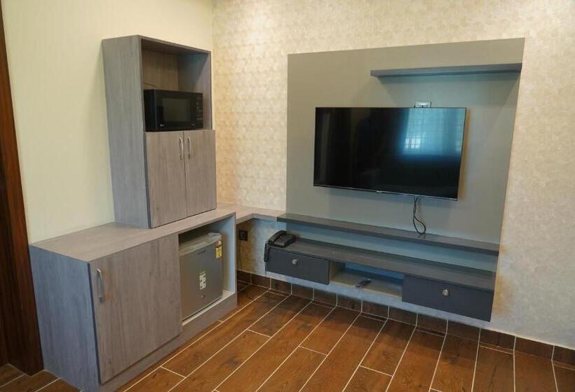 Люкс Повышенной Комфортности, Mevid Hotels