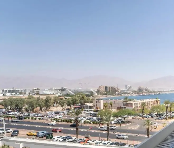 آپارتمان 1 خوابه با بالکن, Nathan S Suites On The Beach