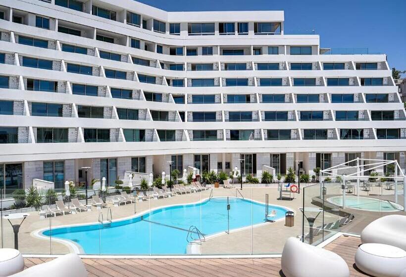 آپارتمان 1 خوابه با بالکن, Nathan S Suites On The Beach