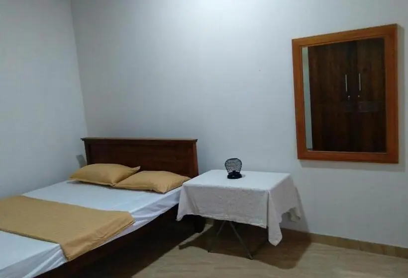 Villa 2 Makuuhuonetta, Mf Villa