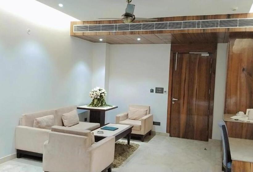 デラックスルーム, Sukhsaroj Hotel & Resorts