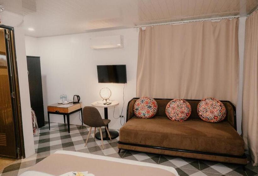 اتاق استاندارد با چشمانداز استخر, Winwin Hotel And Resorts