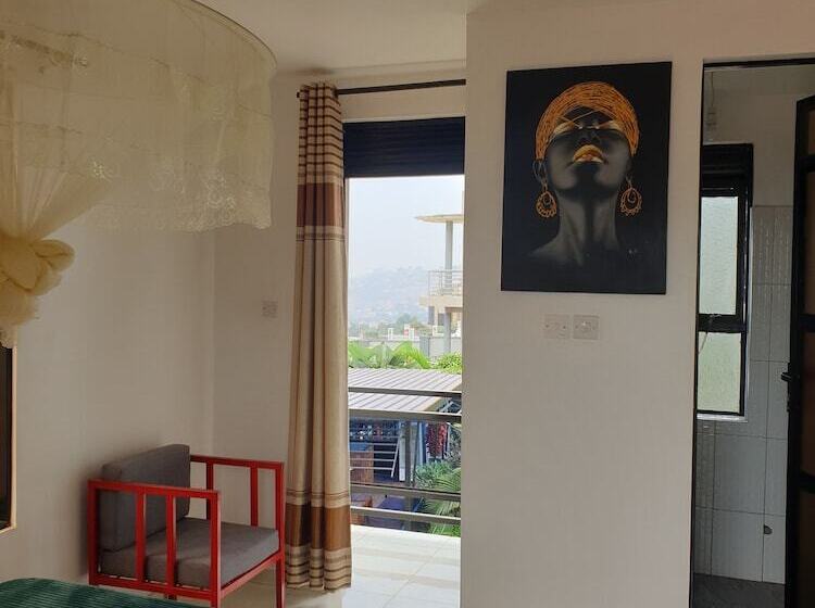 اتاق استاندارد, Rosa Negra Uganda