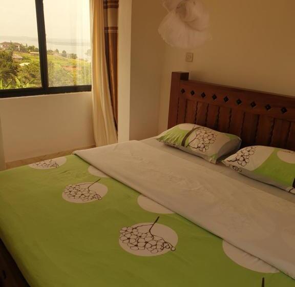 اتاق استاندارد, Rosa Negra Uganda