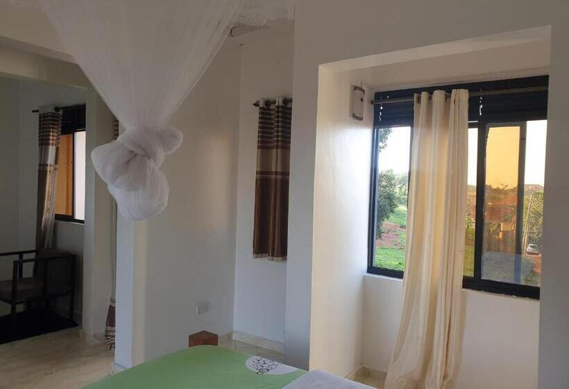 سوییت, Rosa Negra Uganda