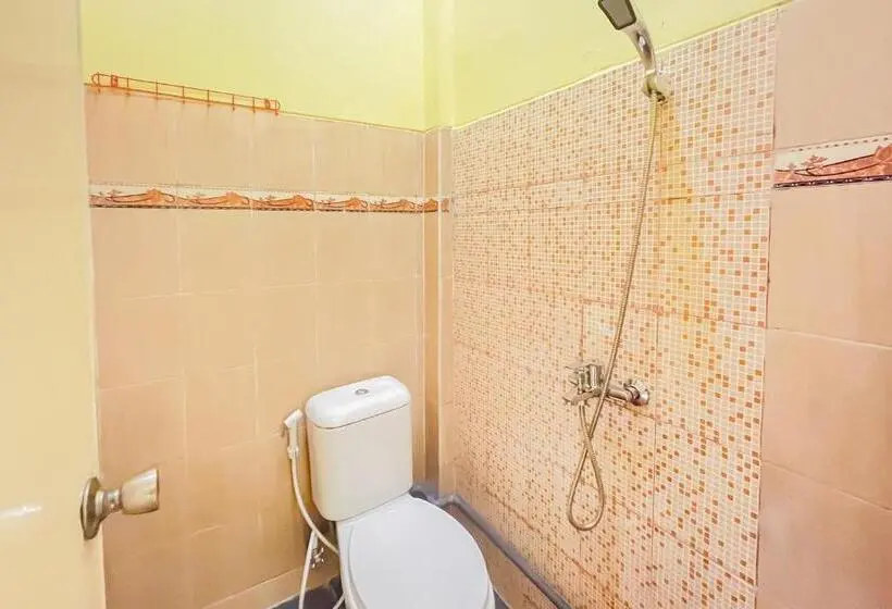 スタンダードルーム, Sion Homestay Mitra Reddoorz Near Terminal Kertajaya Mojokerto
