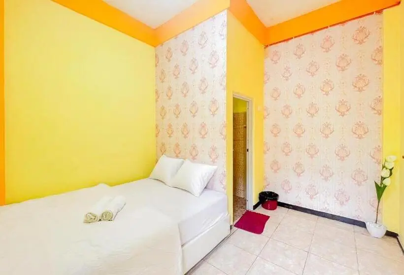 スタンダードルーム, Sion Homestay Mitra Reddoorz Near Terminal Kertajaya Mojokerto