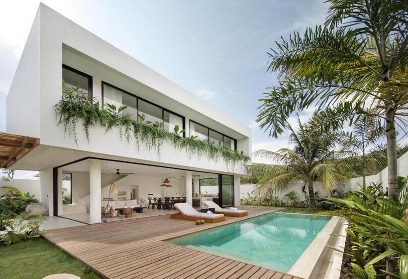 غرفة عائلية, Tias Villas