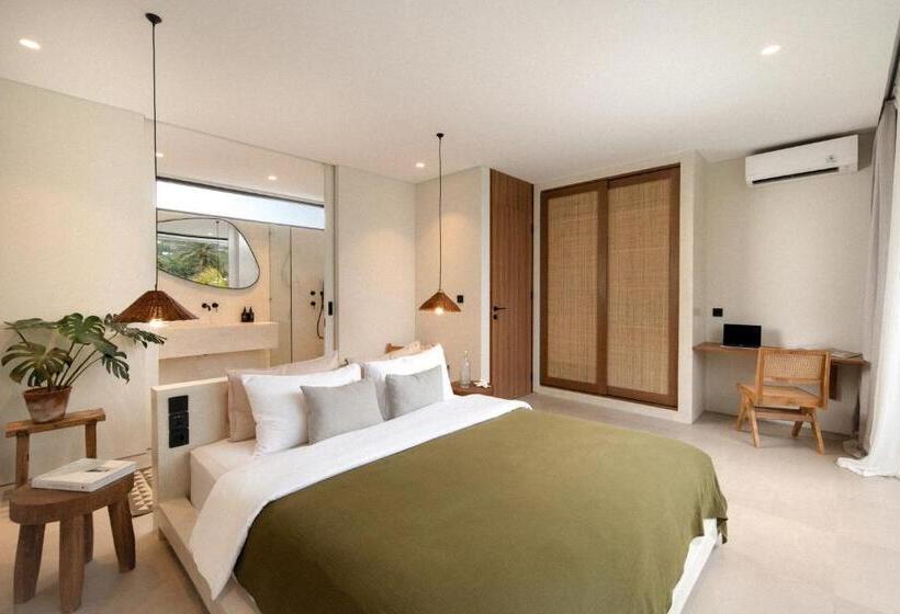 غرفة عائلية, Tias Villas