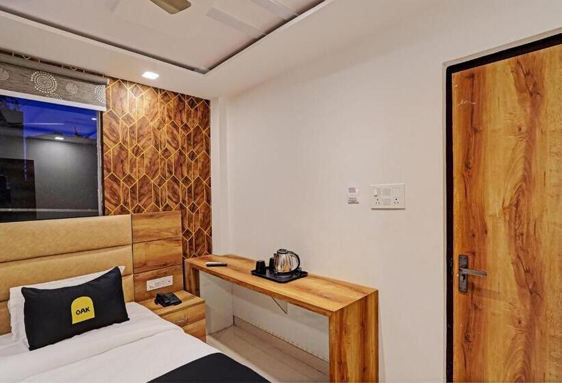 三人经典房间, Fabhotel Relax Inn I