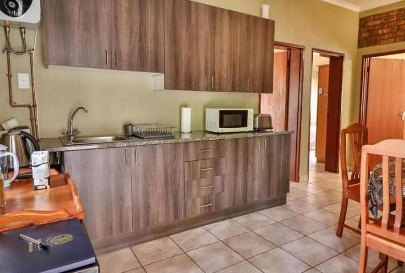 اتاق استاندارد, Mispel House Self Catering Holiday Accommodation