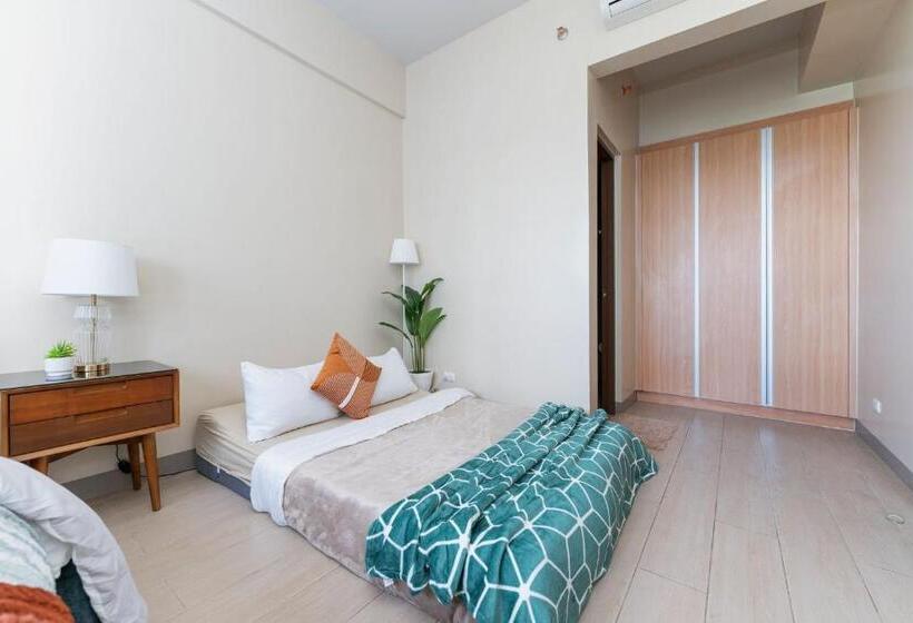 1 Bedroom Deluxe Apartment, Omp T1 6h, Free Beach & Pool Access, Near Airport, Fast Wifi, Netflix