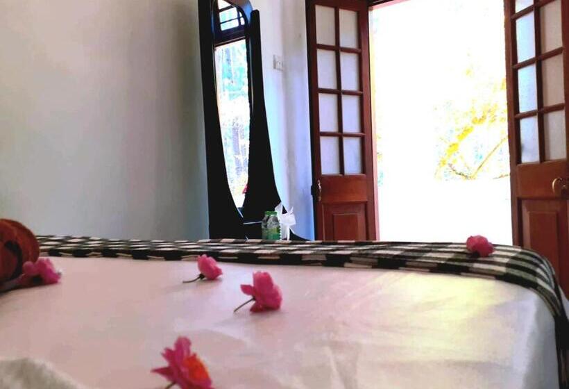 غرفة قياسية ثلاثية, Green Shade Resort & Haritha Sewana