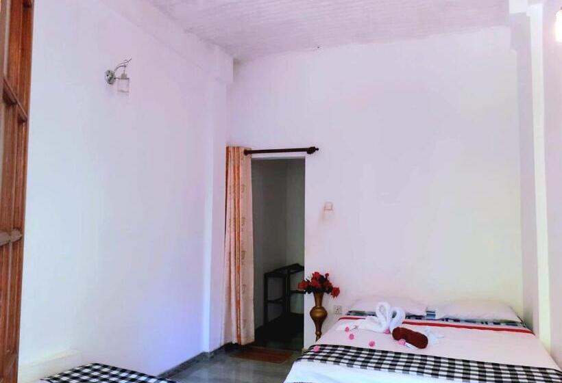 غرفة قياسية ثلاثية, Green Shade Resort & Haritha Sewana