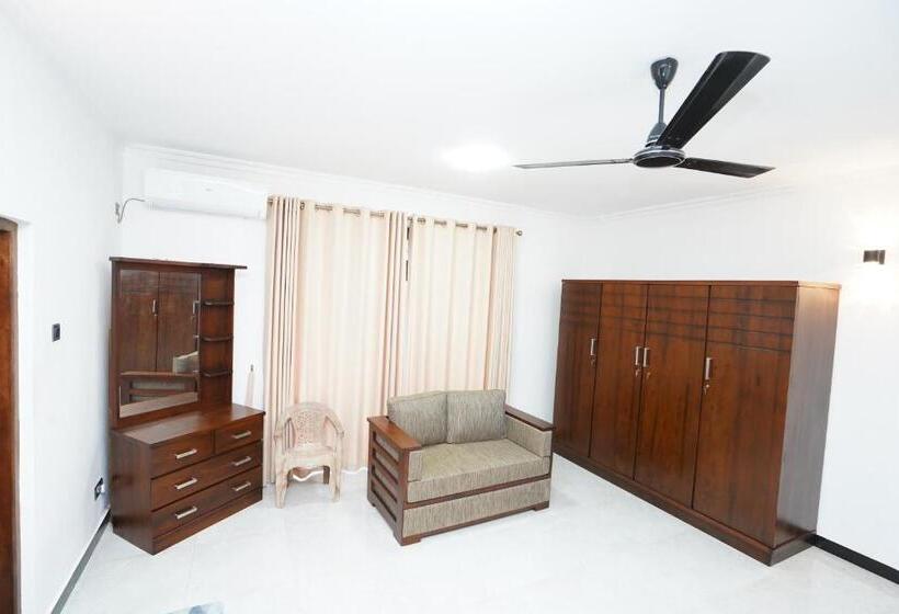 Номер Deluxe, Jaruv Royal Residencies