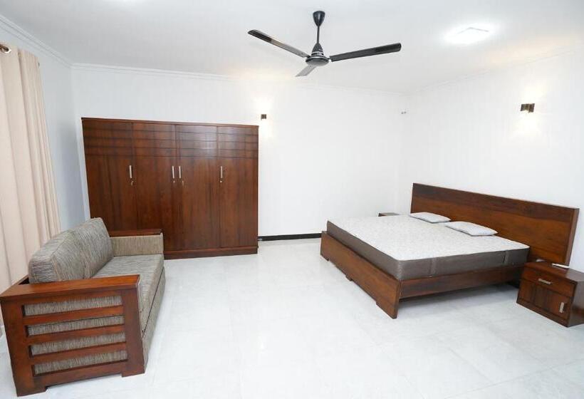 Номер Deluxe, Jaruv Royal Residencies