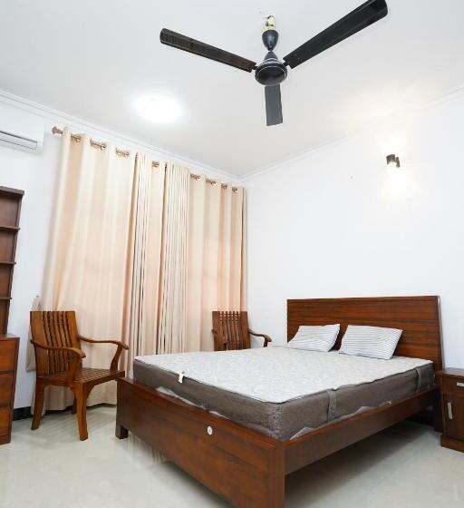 스탠다드 룸 가든 전망, Jaruv Royal Residencies