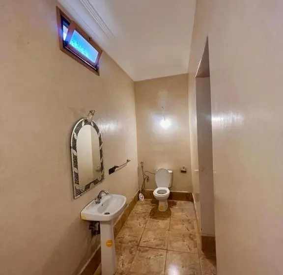 プールビュースタンダードルーム, Riad Sana