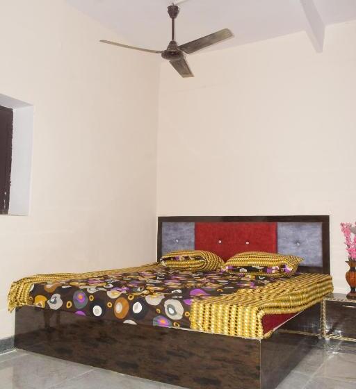 Standard Room, Sona Palace