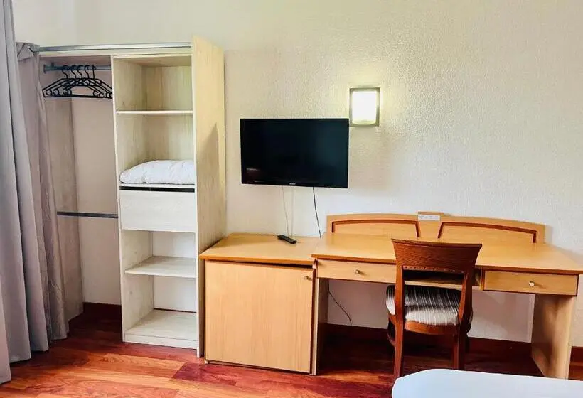 Standard-studio, Resid Artel