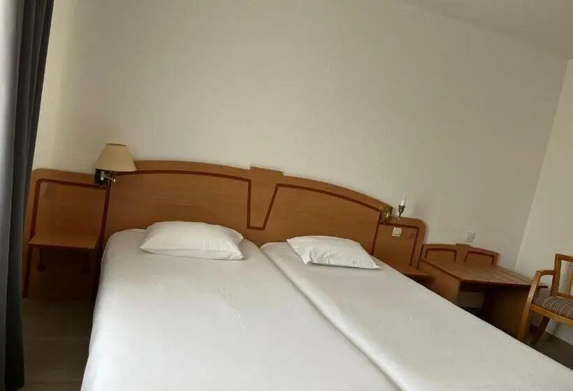 Standard-studio, Resid Artel