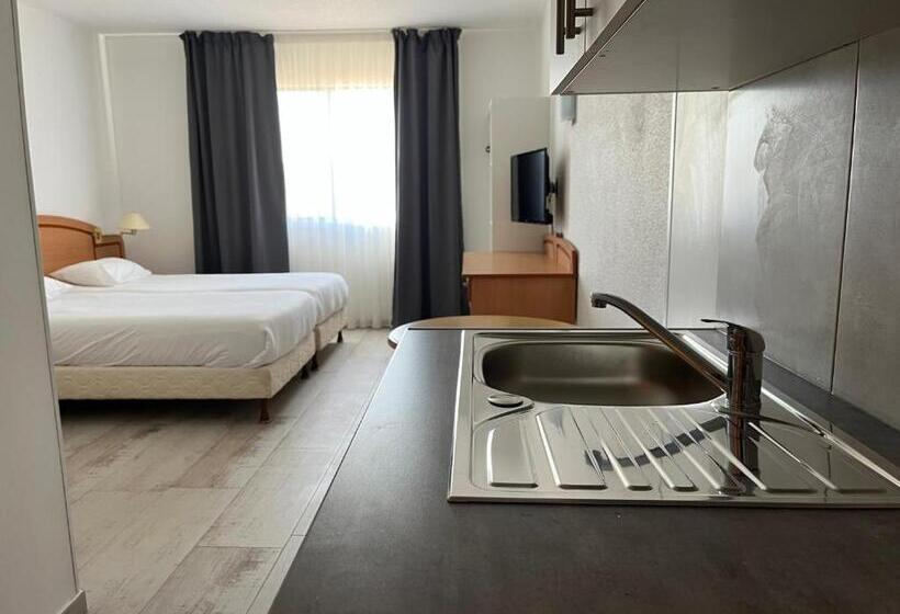 标准工作室, Resid Artel