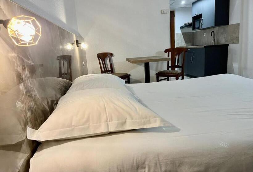 豪华工作室, Resid Artel