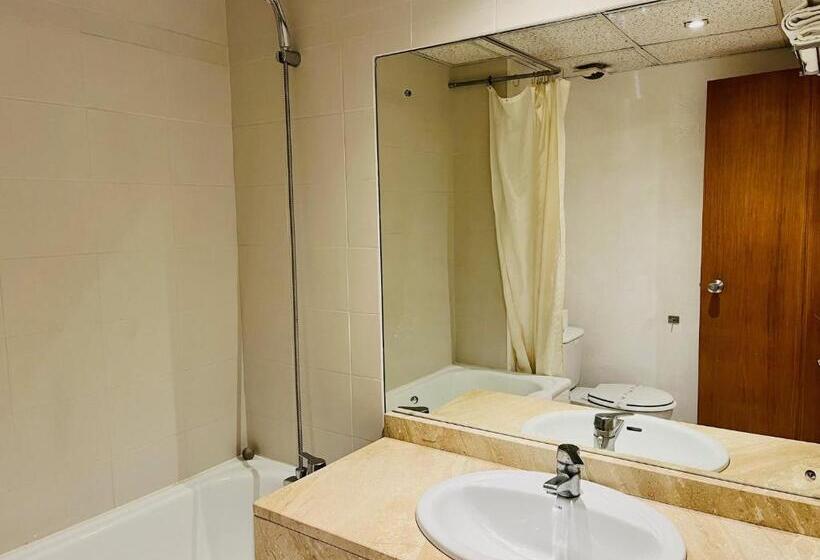 豪华工作室, Resid Artel